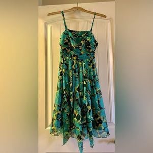 Kensie Formal Handkerchief Dress Straps/Strapless.  Size 4.